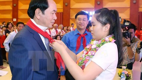 Célébration du 75ème anniversaire de l’union des enfants pionniers de Ho Chi Minh - ảnh 1